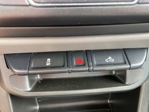 Used 2020 Chevrolet Colorado W/T w/ WT Convenience Package image 15