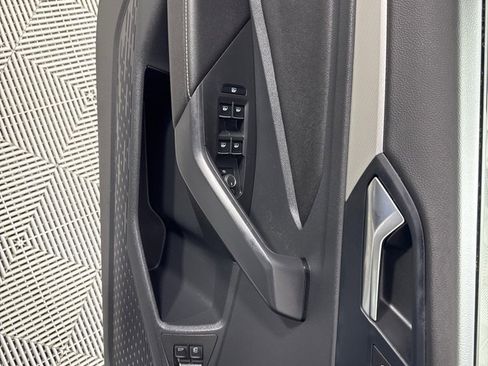 Used 2024 Volkswagen Jetta S image 9