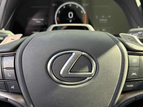 Certified 2025 Lexus LS 500 F Sport w/ Dynamic Handling Package image 30