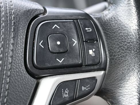 Used 2019 Toyota Sienna XLE FWD image 15