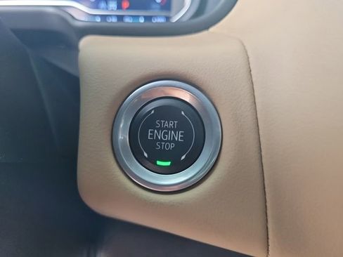 Used 2024 Chevrolet Tahoe Premier image 34