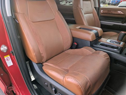 Used 2019 Toyota Tundra 1794 Edition image 10