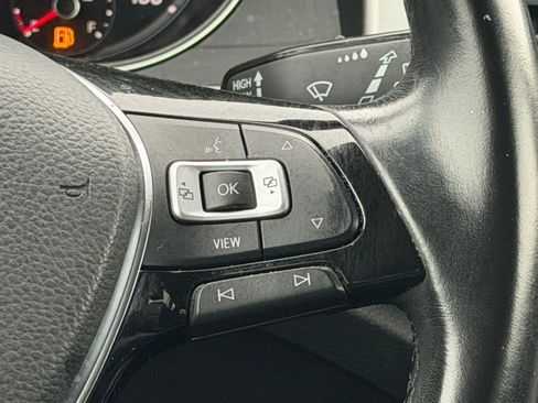 Used 2020 Volkswagen Atlas SE w/ Towing Package FWD image 23