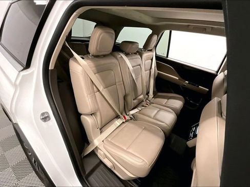 Used 2023 Lincoln Aviator Reserve w/ Elements Package Plus AWD/4WD image 25