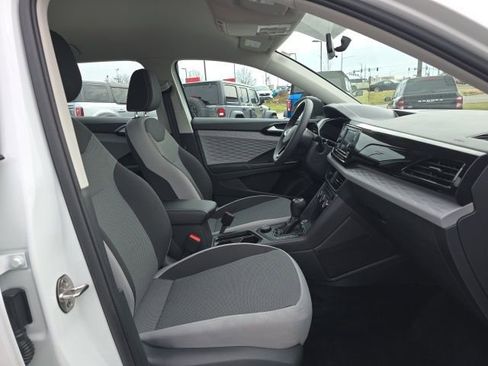 Used 2022 Volkswagen Taos S image 18