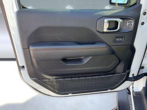 Used 2022 Jeep Gladiator Mojave w/ LED Lighting Group image 21