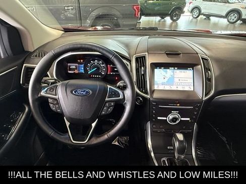 Used 2017 Ford Edge Titanium w/ Equipment Group 301A AWD/4WD image 18