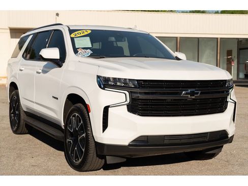 Used 2021 Chevrolet Tahoe RST w/ Rear Media and Nav Package AWD/4WD image 37