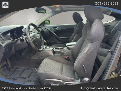 Used 2012 Hyundai Genesis 2.0T RWD image 25