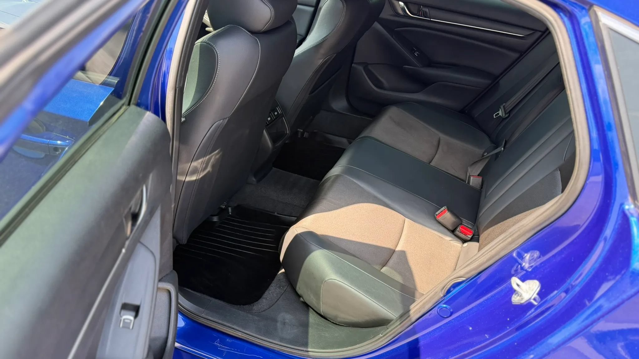 Used 2022 Honda Accord Sport image 12