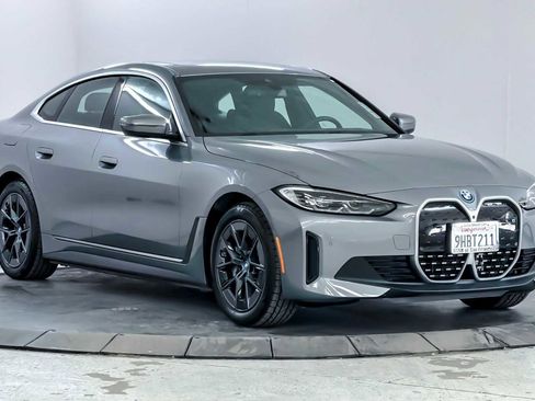 Used 2023 BMW i4 eDrive35 w/ Premium Package image 9