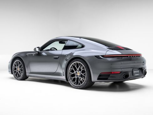 Used 2020 Porsche 911 Carrera RWD image 21