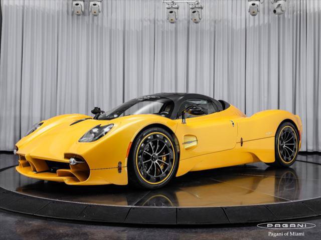 Used 2024 Pagani Utopia RWD image 11