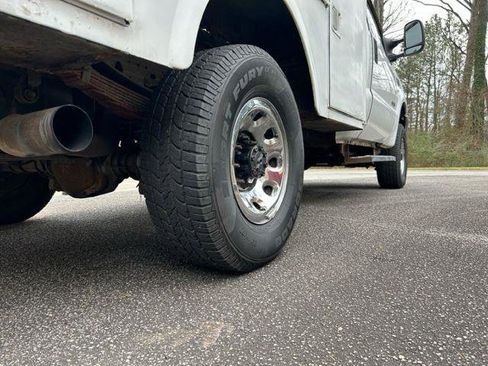 Used 2004 Ford F350 XL image 24