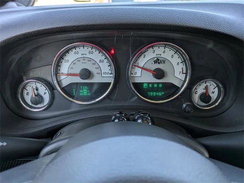 Certified 2015 Jeep Wrangler Unlimited Rubicon w/ Dual Top Group image 31