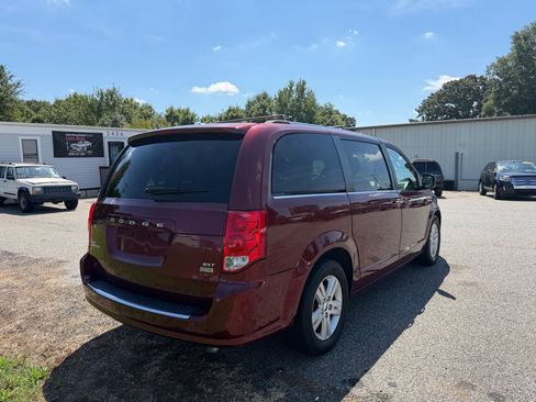 Used 2019 Dodge Grand Caravan SXT FWD image 7