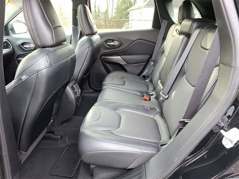 Used 2022 Jeep Cherokee Limited w/ Elite Package image 10