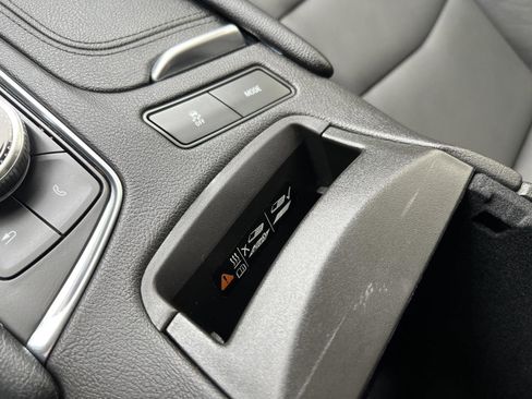 Used 2024 Cadillac XT6 Sport w/ Technology Package image 36