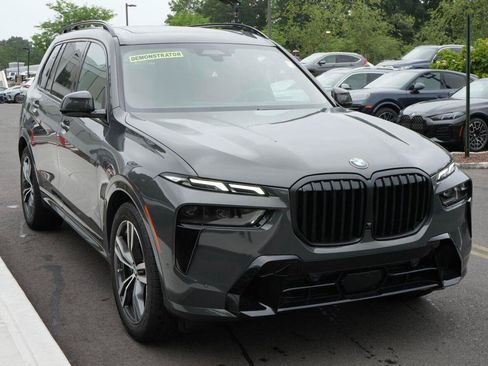 Used 2027 BMW X7 xDrive40i AWD/4WD image 17