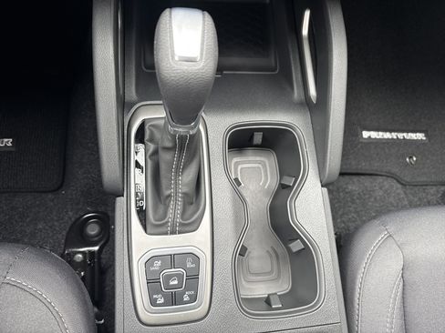 New 2026 Nissan Frontier SV image 25