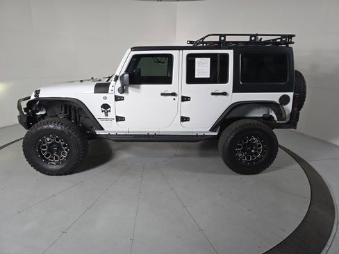 Used 2015 Jeep Wrangler Unlimited Sport image 2