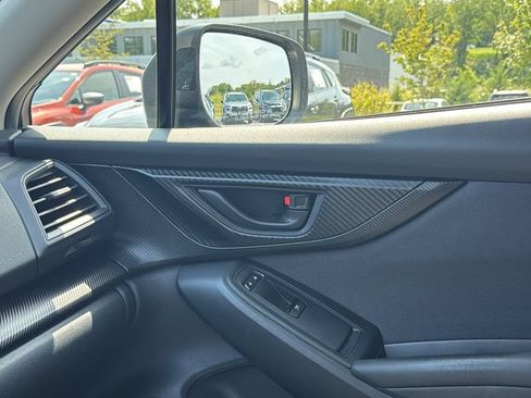 Used 2018 Subaru Crosstrek 2.0i Premium w/ Moonroof Package AWD/4WD image 18