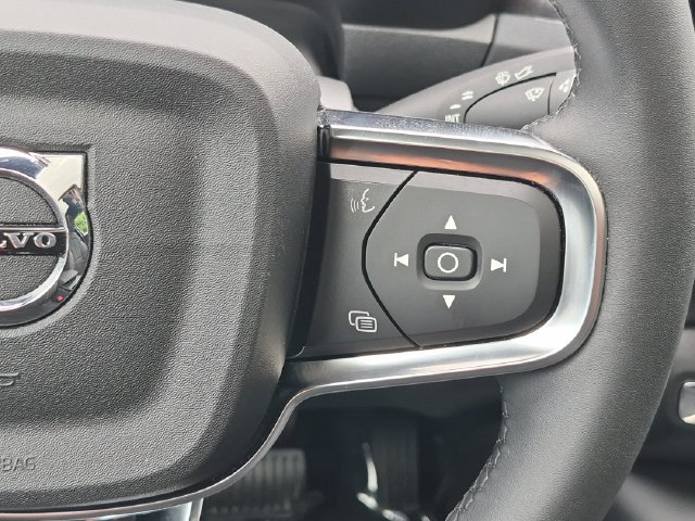 Used 2023 Volvo C40 P8 Recharge Ultimate w/ Protection Package Premier AWD/4WD image 19
