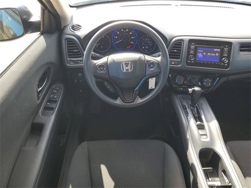 Used 2021 Honda HR-V LX image 31