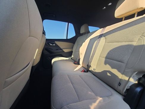 Used 2022 Chevrolet Traverse LS AWD/4WD image 6