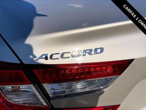 Used 2020 Honda Accord Touring image 23