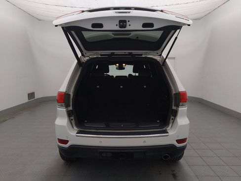 Used 2018 Jeep Grand Cherokee Limited w/ Trailer Tow Group IV RWD image 29