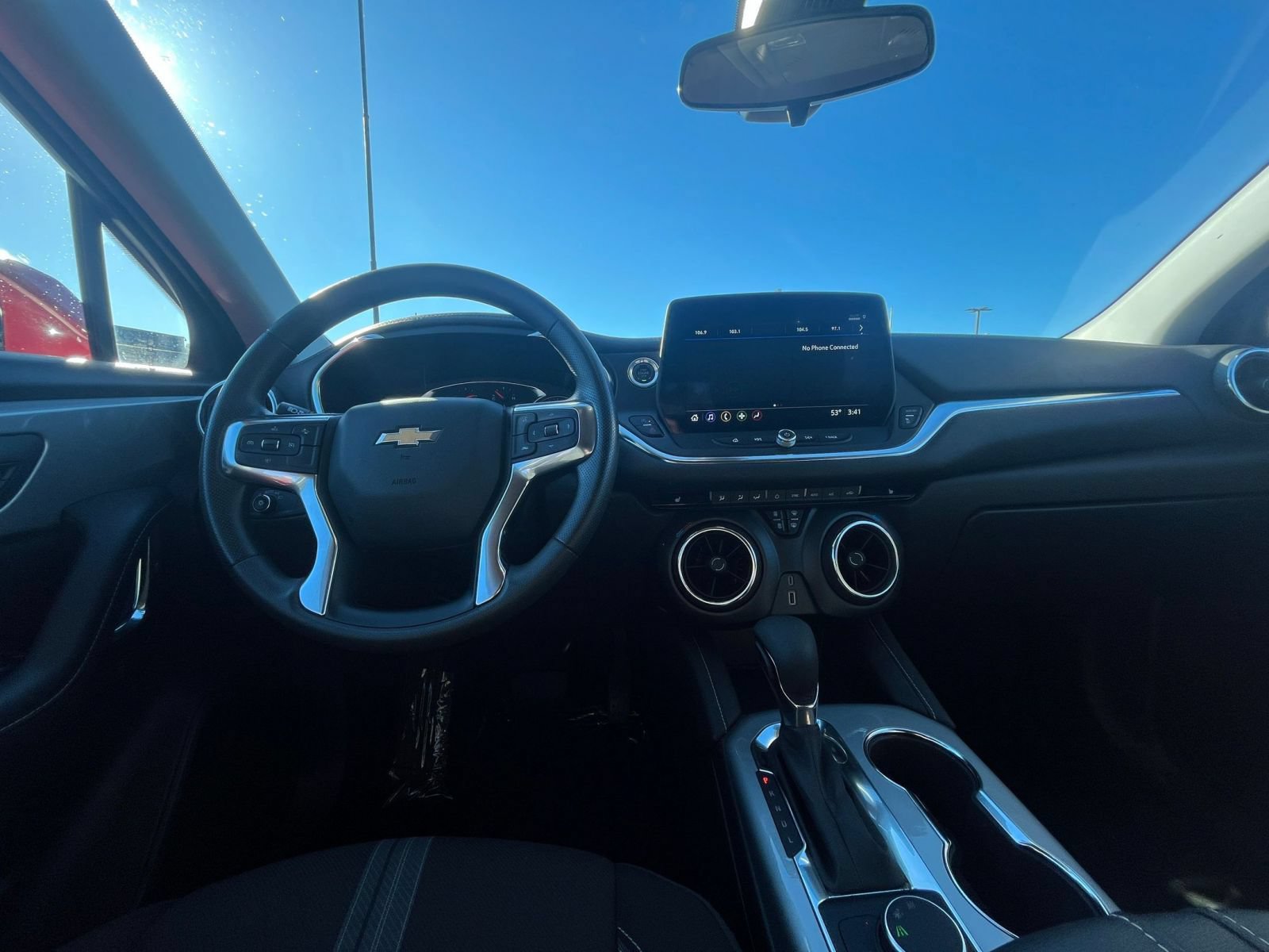 Used 2025 Chevrolet Blazer LT FWD image 33