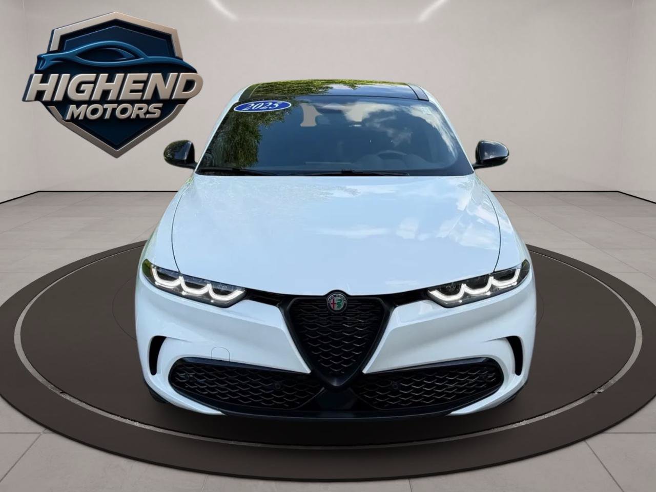 Used 2025 Alfa Romeo Tonale AWD/4WD image 10