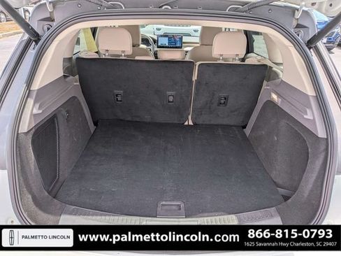 Used 2023 Lincoln Corsair FWD image 13