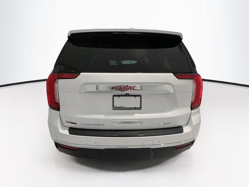Used 2022 GMC Yukon XL SLT w/ SLT Premium Package AWD/4WD image 6
