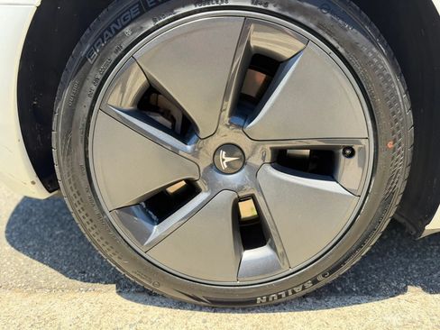 Used 2023 Tesla Model 3 Standard Range RWD image 23