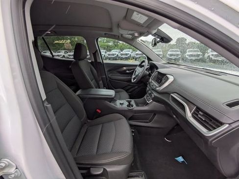 Used 2023 GMC Terrain SLE w/ Driver Convenience Package AWD/4WD image 34