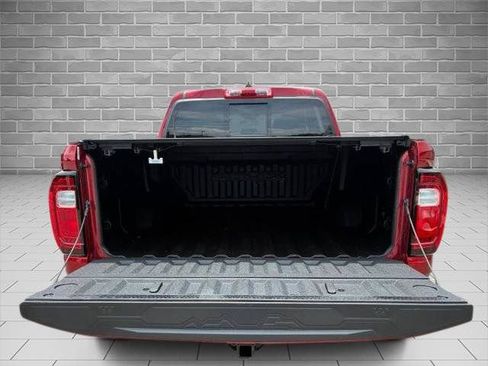 Used 2024 GMC Canyon AT4X AWD/4WD image 5