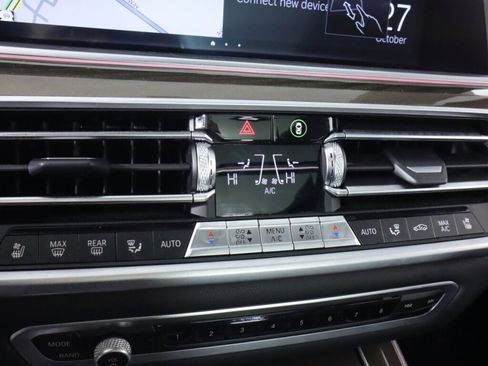 Used 2022 BMW X5 xDrive40i image 16