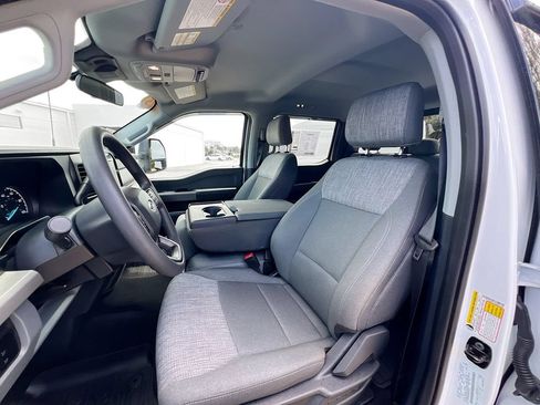 Used 2025 Ford F350 XLT AWD/4WD image 14