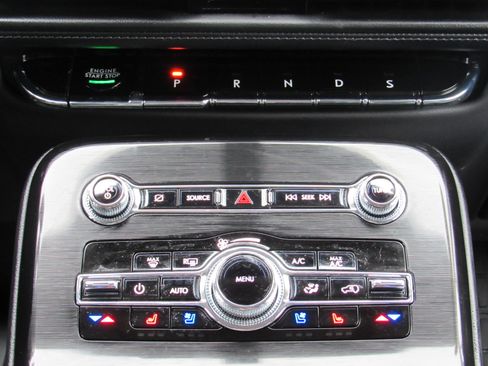 Used 2023 Lincoln Nautilus Reserve w/ Equipment Group 201A AWD/4WD image 24