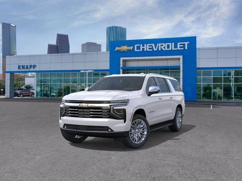 New 2025 Chevrolet Suburban Premier AWD/4WD image 32