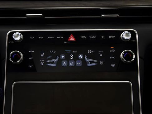 New 2025 Genesis GV80 3.5T Prestige image 42