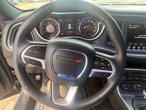 Used 2018 Dodge Challenger SXT Plus RWD image 6