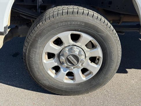 Used 2024 Ford F250 XLT image 7