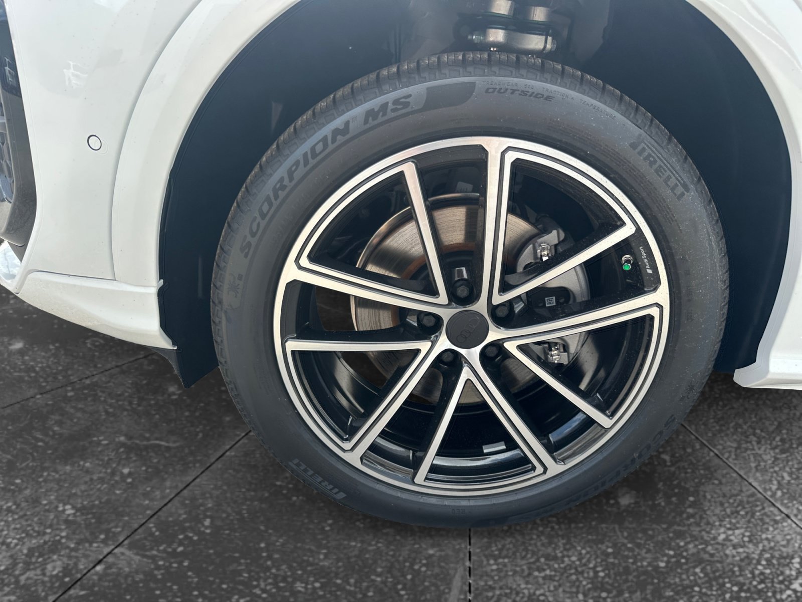 New 2026 Audi Q5 Premium Plus AWD/4WD image 9