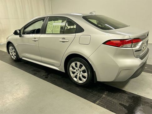 Used 2024 Toyota Corolla LE image 6