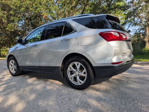 Used 2020 Chevrolet Equinox Premier FWD image 6