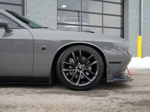 Used 2019 Dodge Challenger R/T Scat Pack w/ Shaker Package image 29