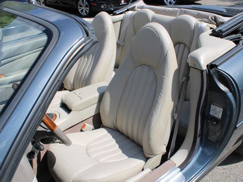 Used 2000 Jaguar XK8 Convertible RWD image 19